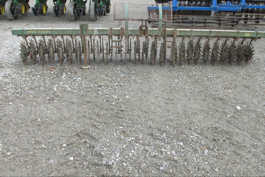 Image of John Deere 400 Primary image