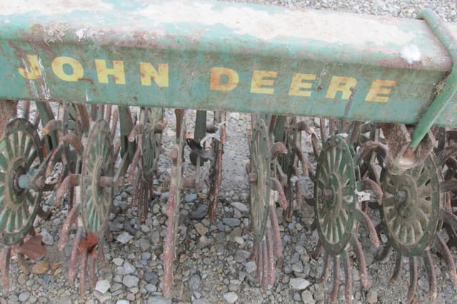 Image of John Deere 400 equipment image 1