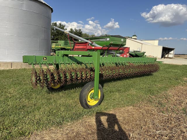 Image of John Deere 400 equipment image 1