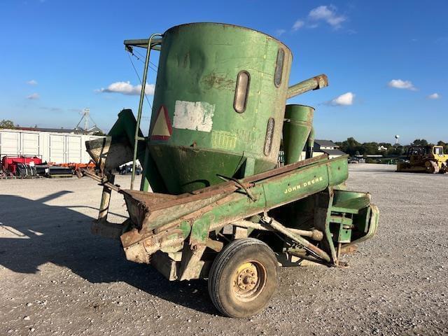 Image of John Deere 400 equipment image 2