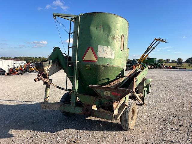 Image of John Deere 400 equipment image 3