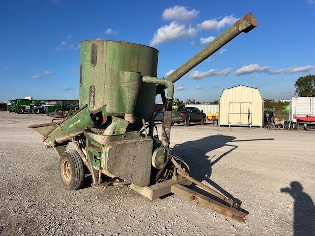 Image of John Deere 400 Primary image