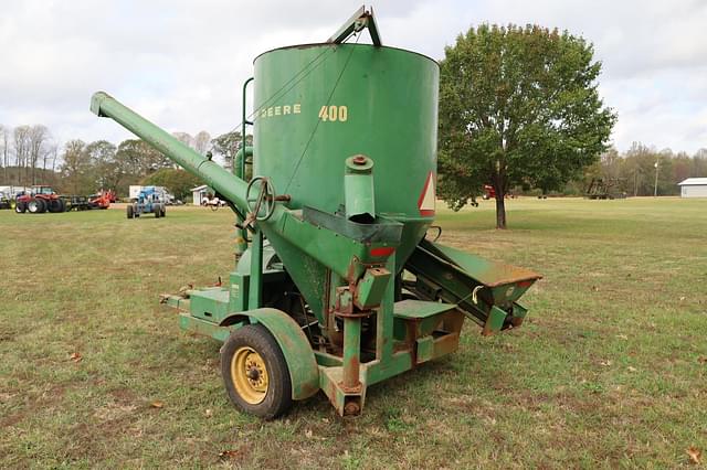 Image of John Deere 400 equipment image 3