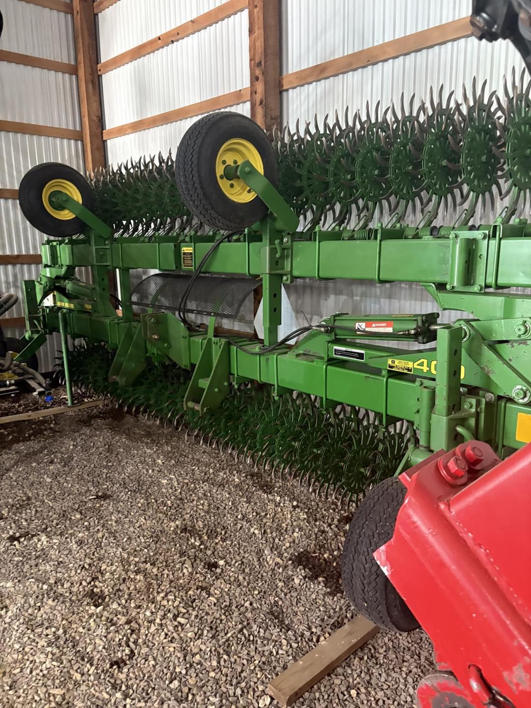 Image of John Deere 400 Primary image