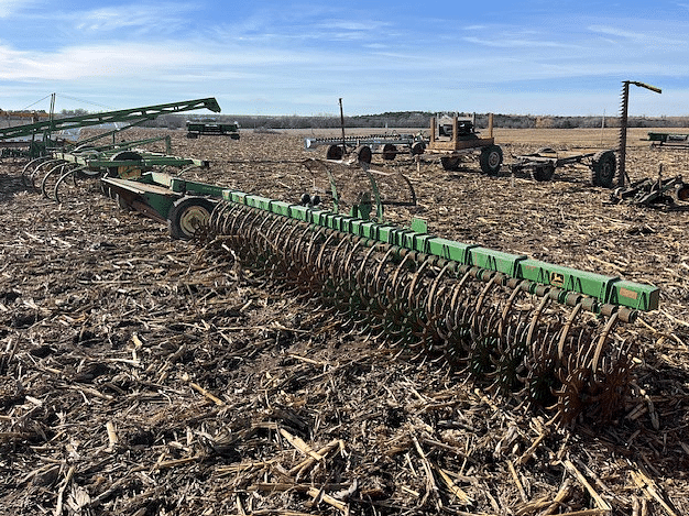 Image of John Deere 400 Primary Image