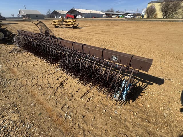 Image of John Deere 400 equipment image 4