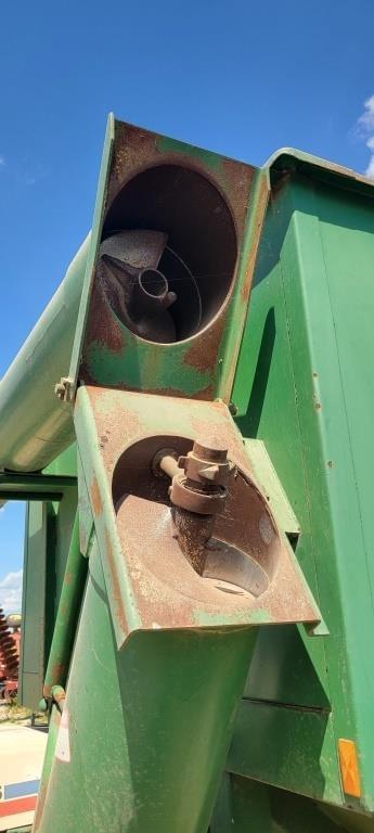 Image of John Deere 400 equipment image 4