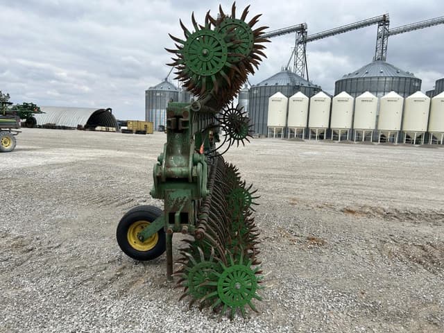 Image of John Deere 400 equipment image 3