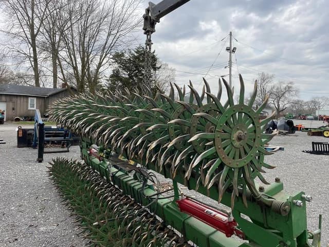 Image of John Deere 400 equipment image 1