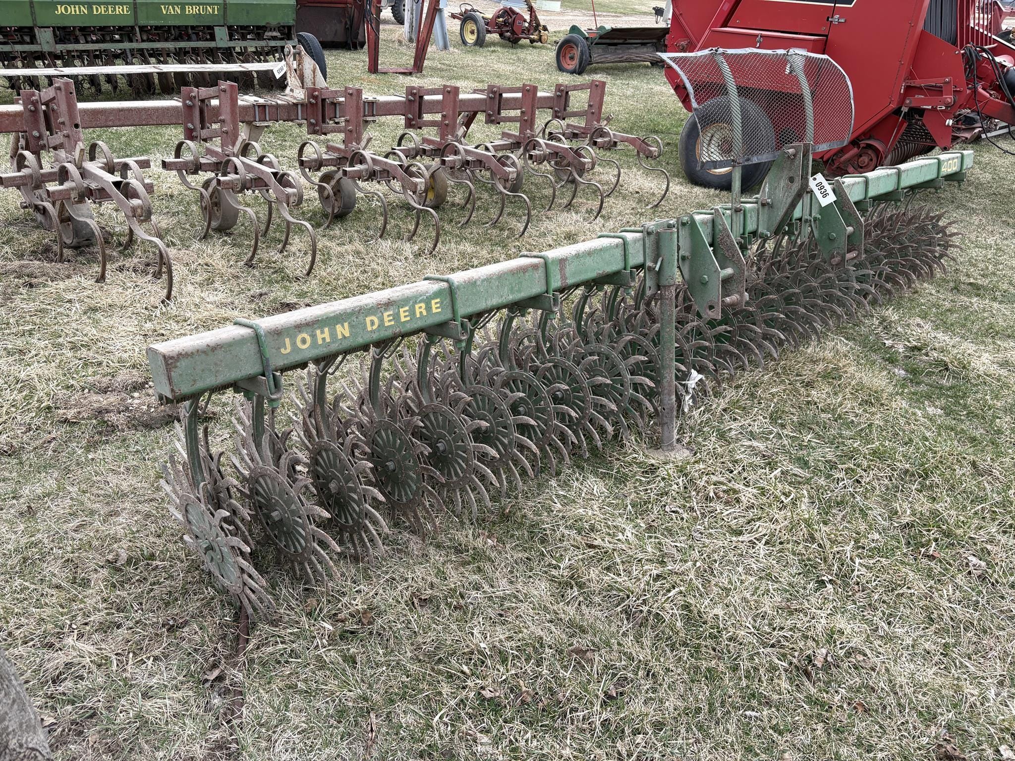 John Deere 400 Equipment Image0