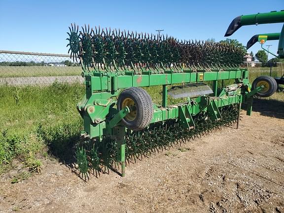 Image of John Deere 400 Image 0
