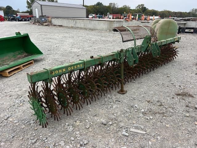John Deere 400 Equipment Image0