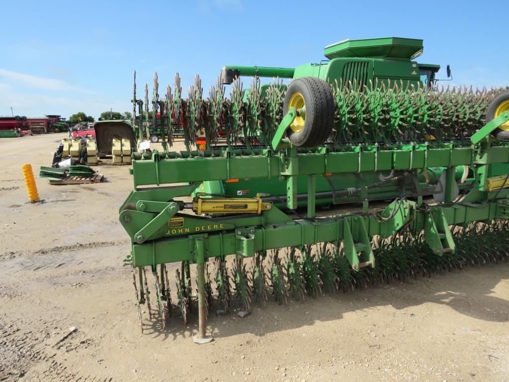 Image of John Deere 400 Primary image