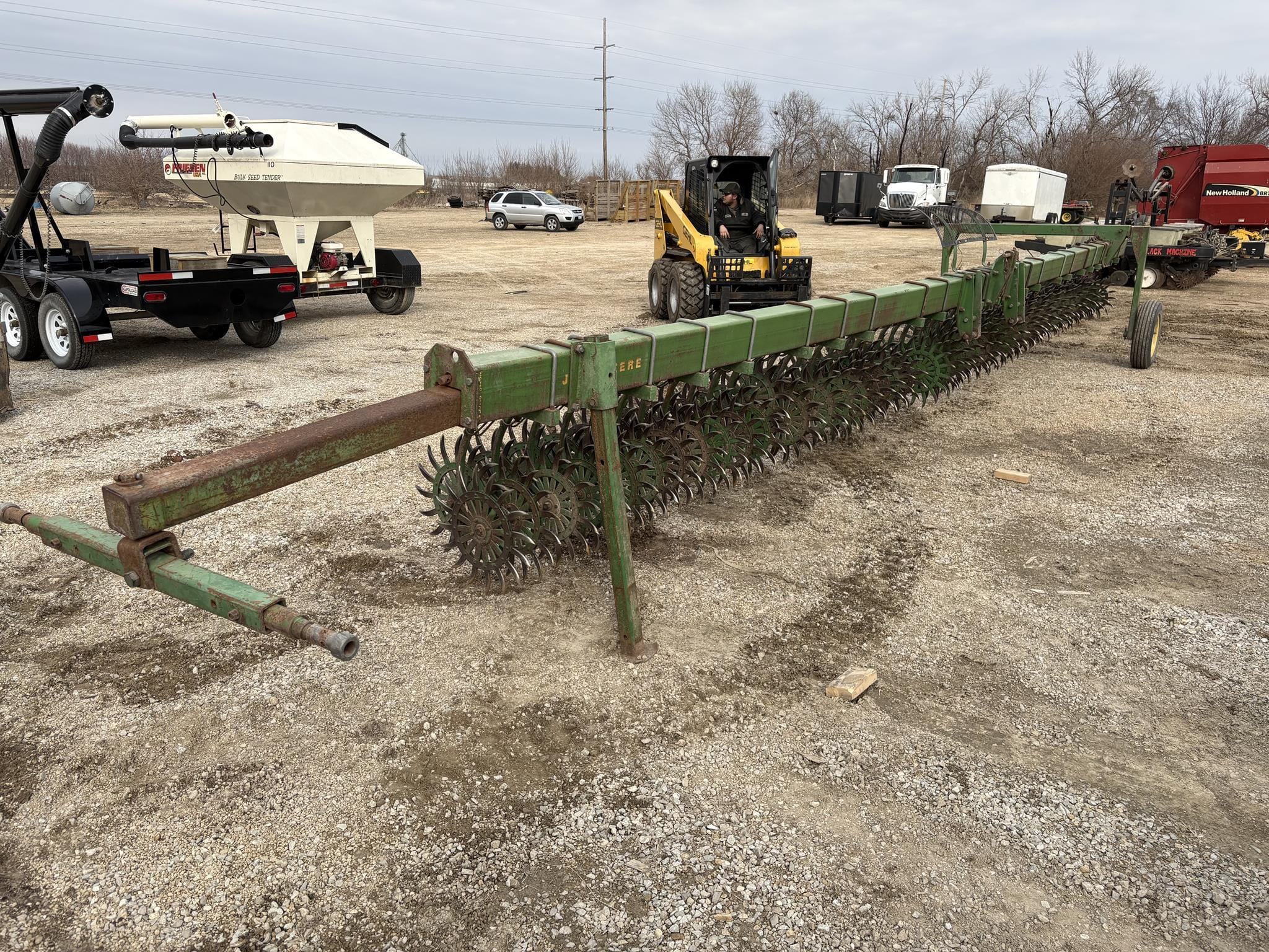 John Deere E0400 Equipment Image0