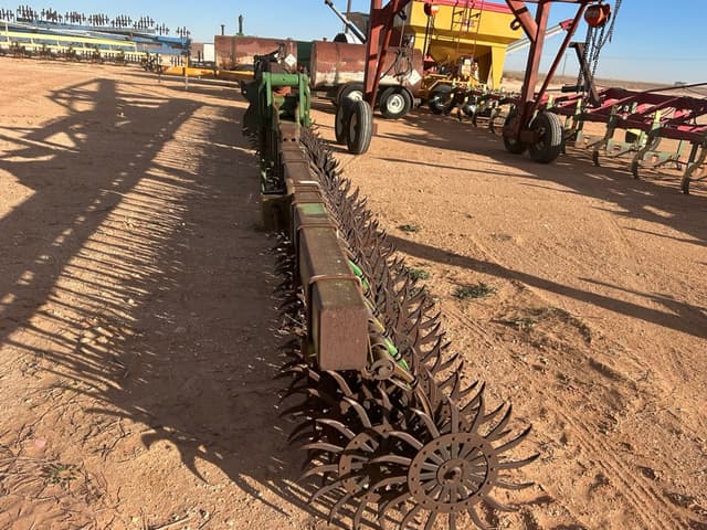 Image of John Deere 400 equipment image 1