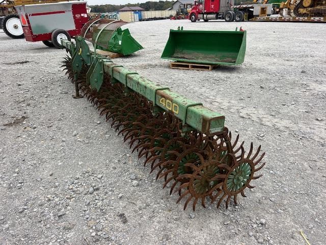 Image of John Deere 400 equipment image 3