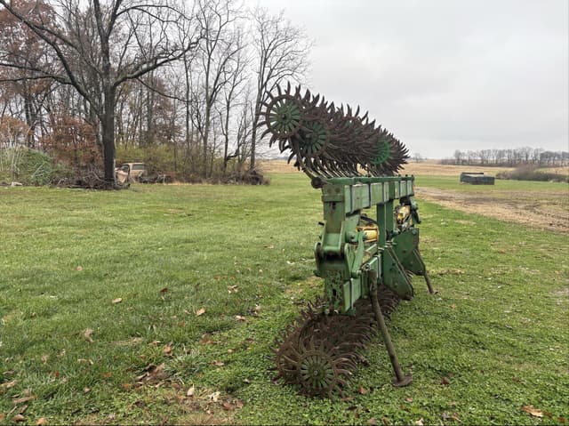 Image of John Deere 400 equipment image 2