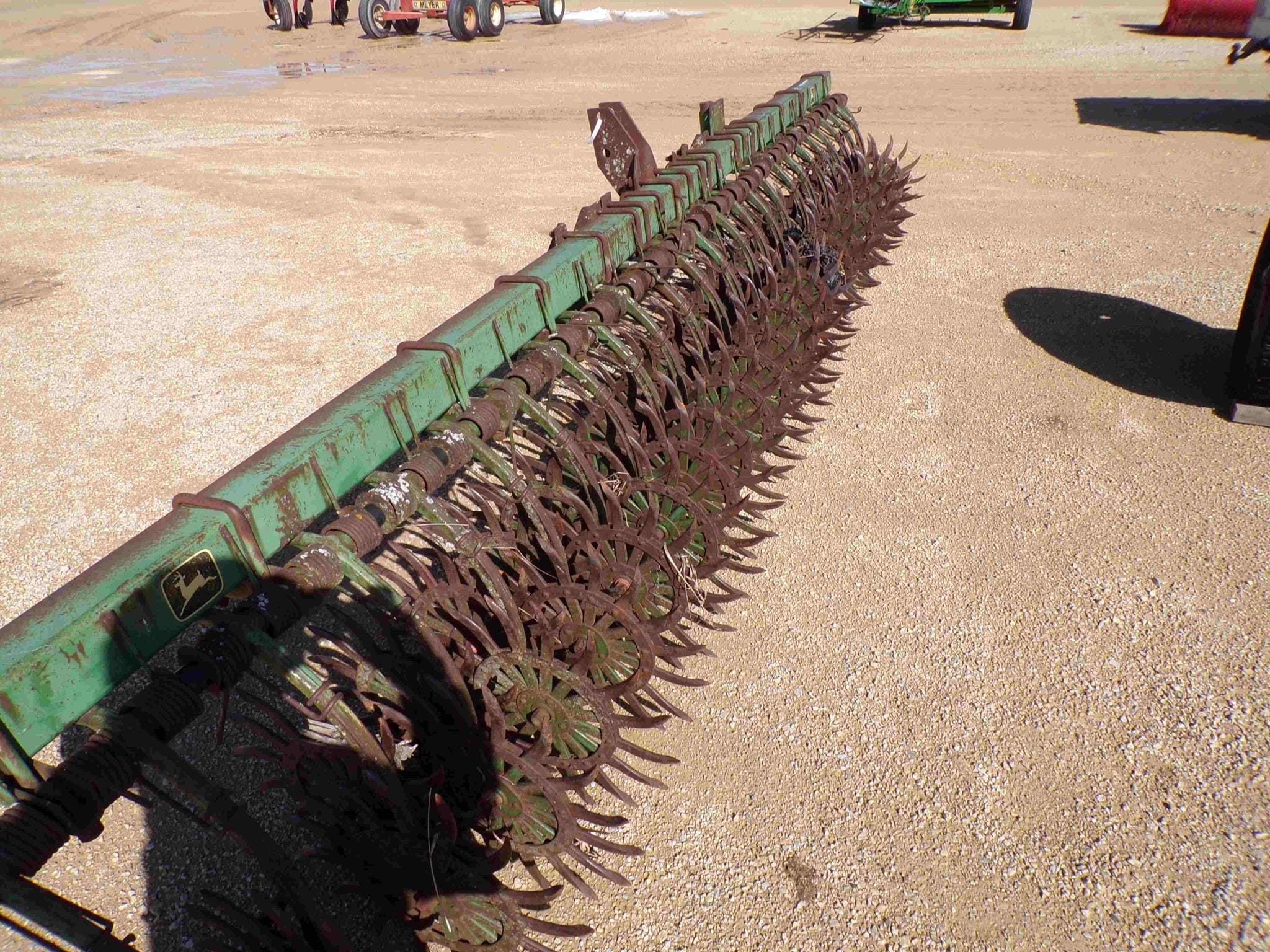 John Deere 400 Equipment Image0