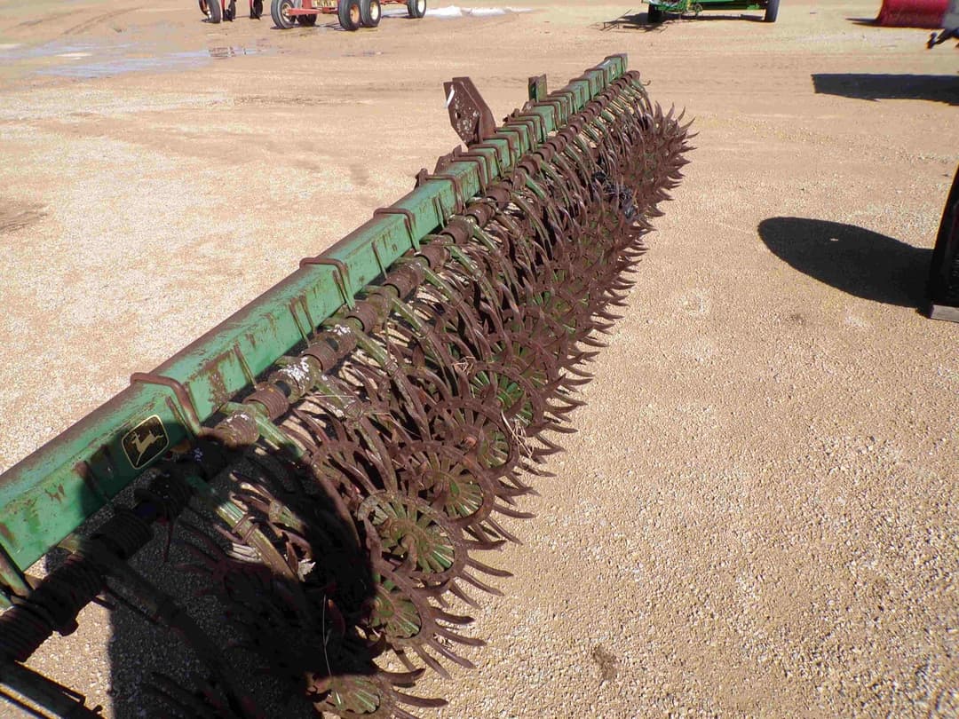 Image of John Deere 400 Image 0