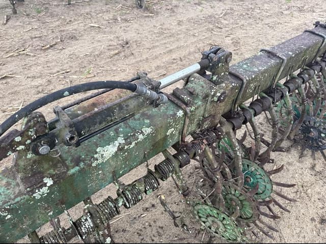 Image of John Deere 400 equipment image 4