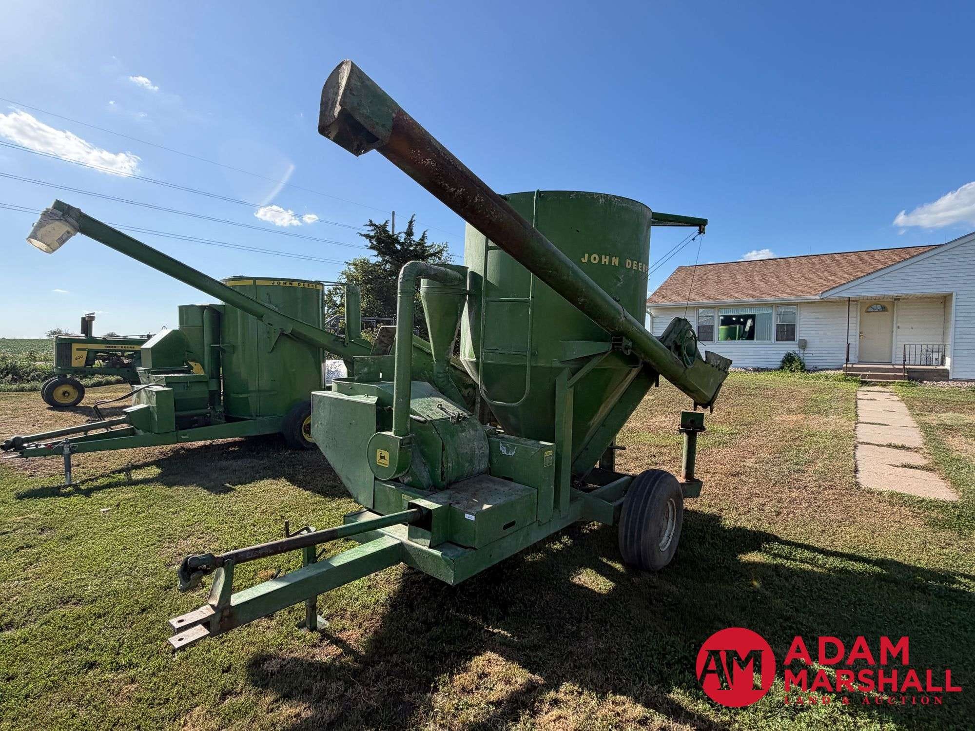 John Deere 400 Equipment Image0
