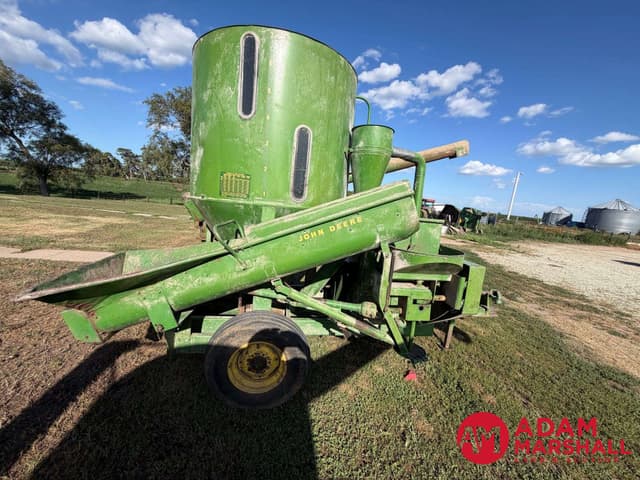 Image of John Deere 400 equipment image 2