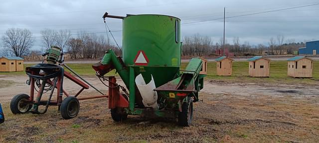 Image of John Deere 400 equipment image 2