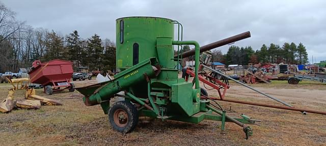 Image of John Deere 400 equipment image 1