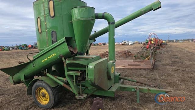 Image of John Deere 400 equipment image 2