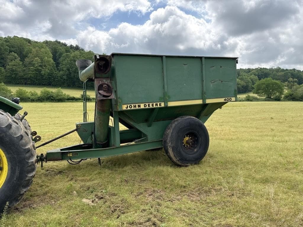 Image of John Deere 400 Primary image