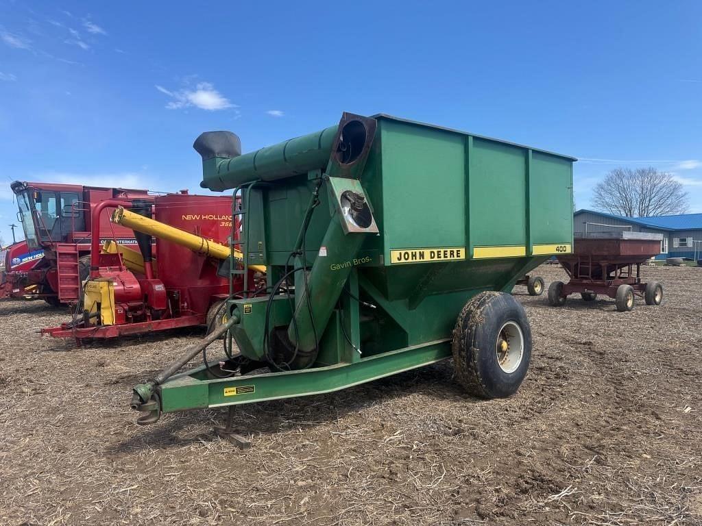 Image of John Deere 400 Primary image