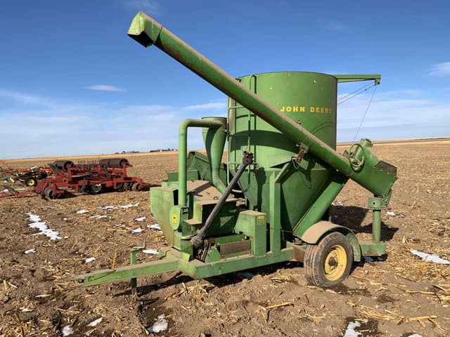 Image of John Deere 400 equipment image 3