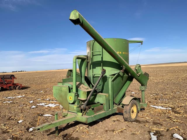 Image of John Deere 400 equipment image 1