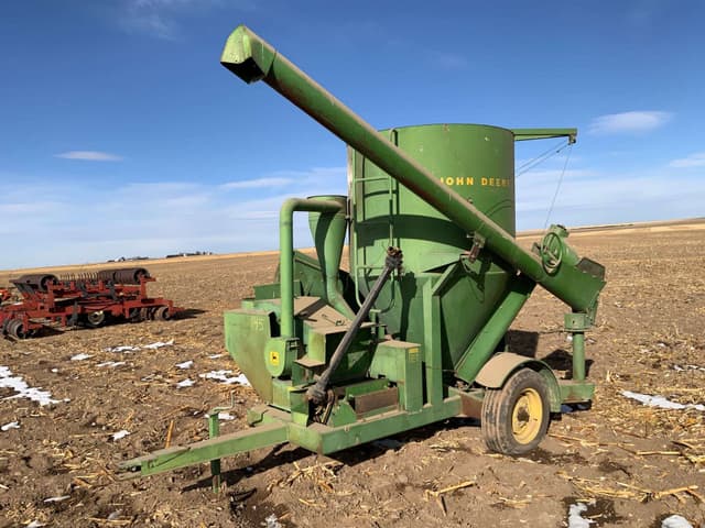 Image of John Deere 400 equipment image 2