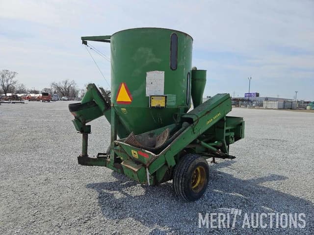 Image of John Deere 400 equipment image 4