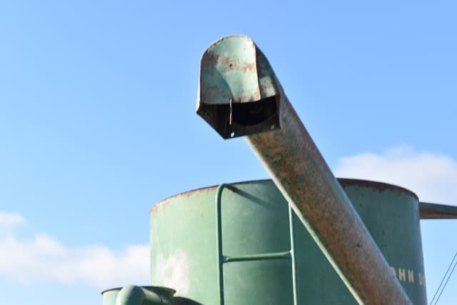 Image of John Deere 400 equipment image 3