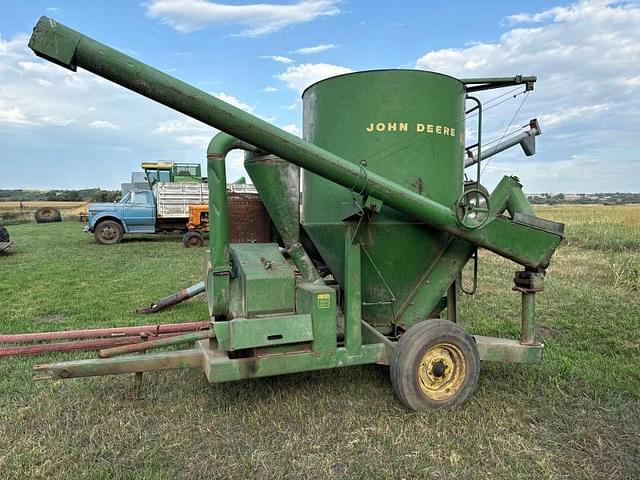 Image of John Deere 400 equipment image 4