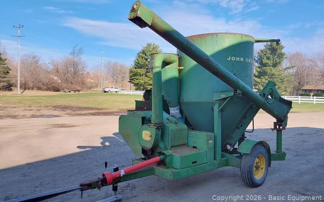 Image of John Deere 400 equipment image 2