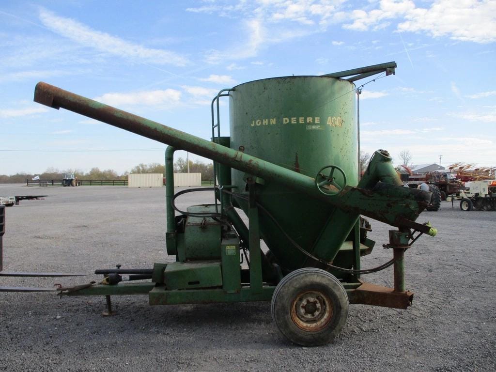 Main image John Deere 400