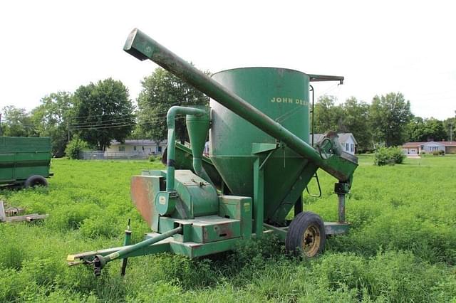 Image of John Deere 400 equipment image 1