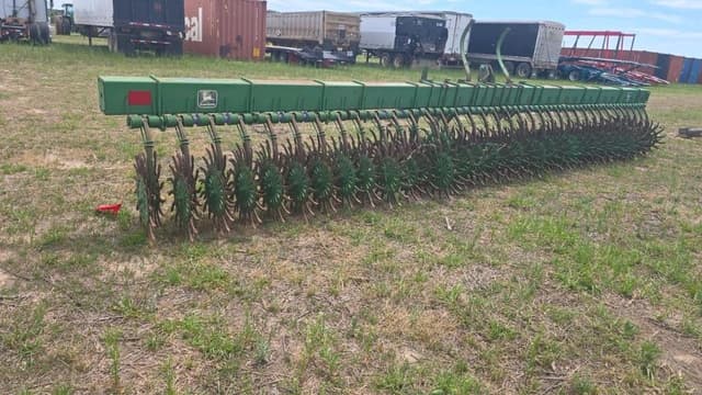 Image of John Deere 400 equipment image 4