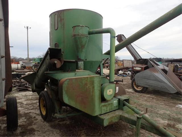 Image of John Deere 400 equipment image 4