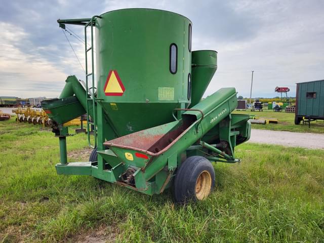 Image of John Deere 400 equipment image 3