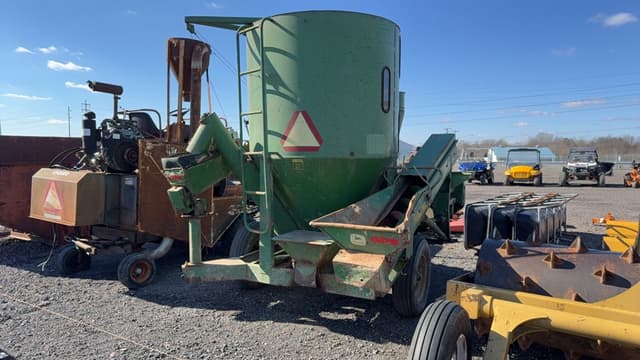 Image of John Deere 400 equipment image 4