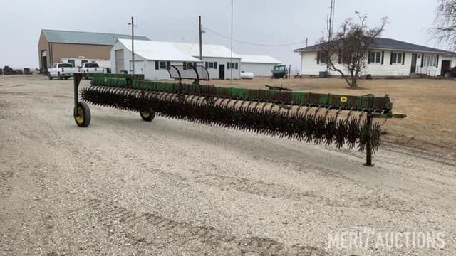 Image of John Deere 400 equipment image 2