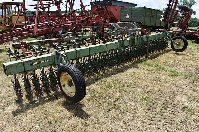 Image of John Deere 400 equipment image 2