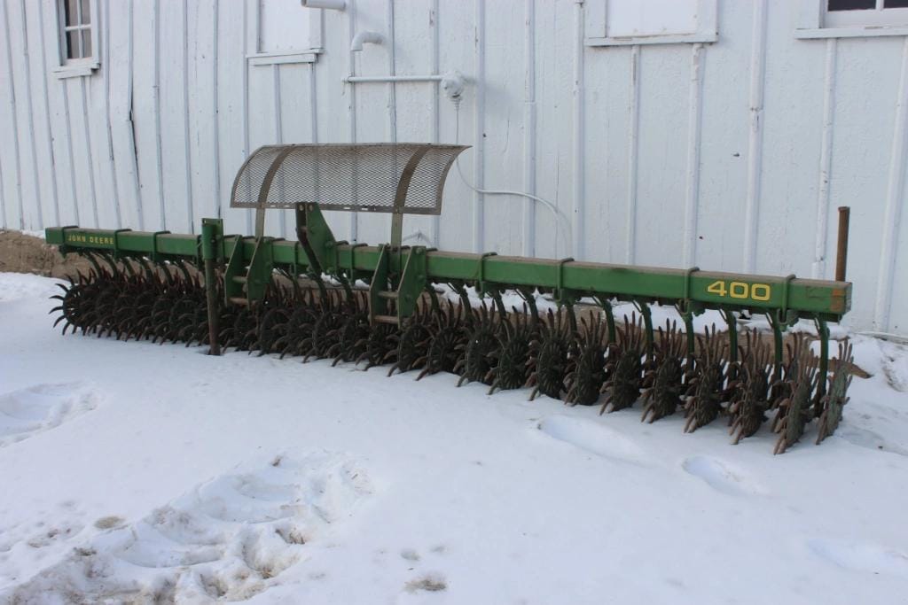 John Deere 400 Equipment Image0