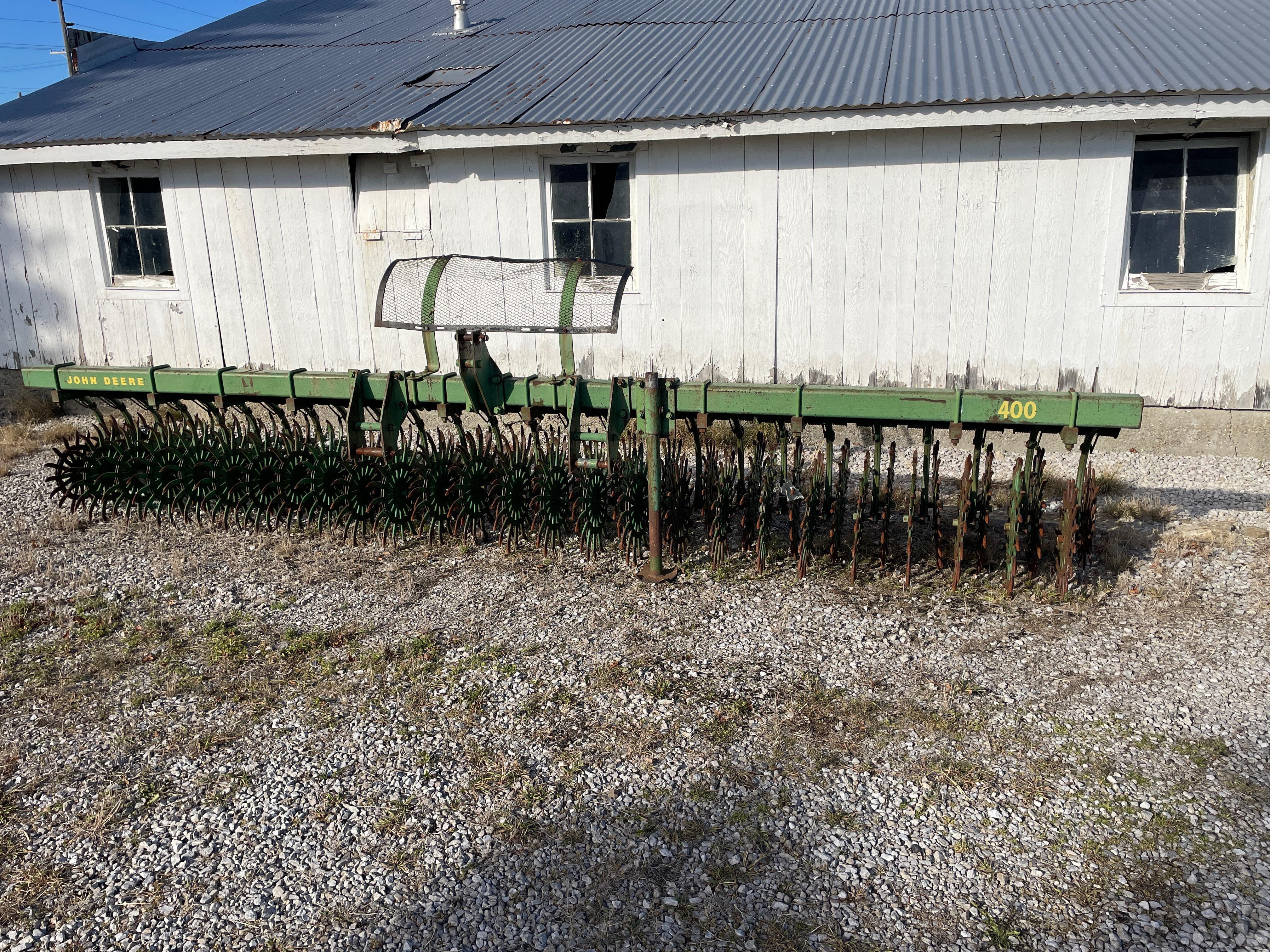 Main image John Deere 400