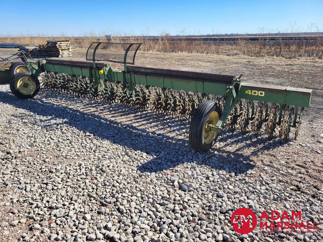 Image of John Deere 400 Primary image