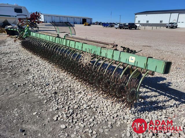 Image of John Deere 400 equipment image 2